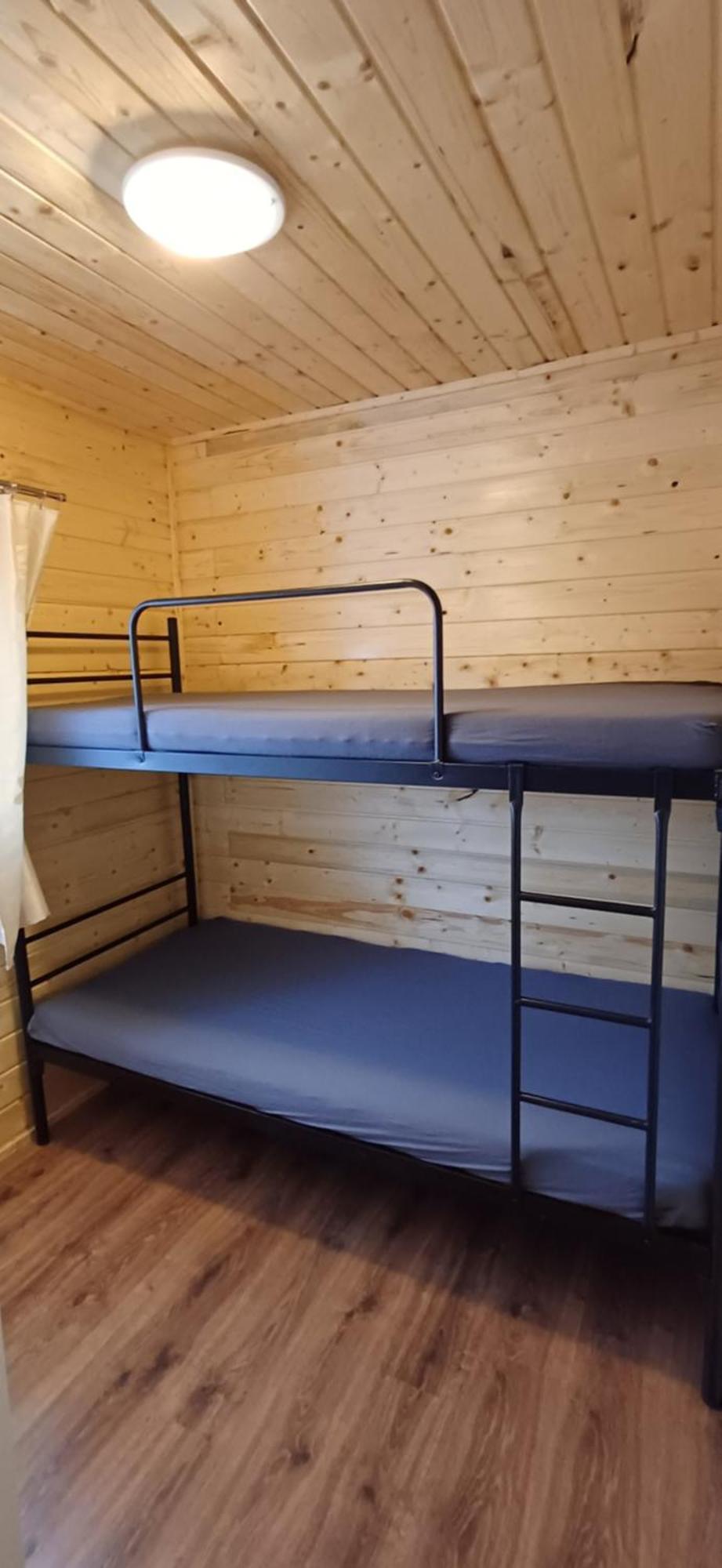 Modrzewie Mittelwalde
